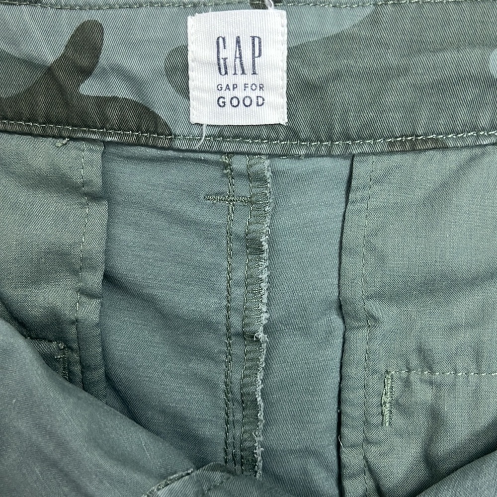 GAP Gap for Good Girlfriend Khaki Short Size 10 in Camouflage High Rise … - Picture 3 of 9
